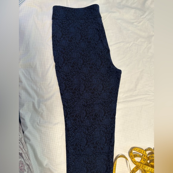 Black and blue floral pants. Size 16. - Picture 4 of 8